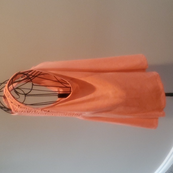 Summer Top - Picture 3 of 3